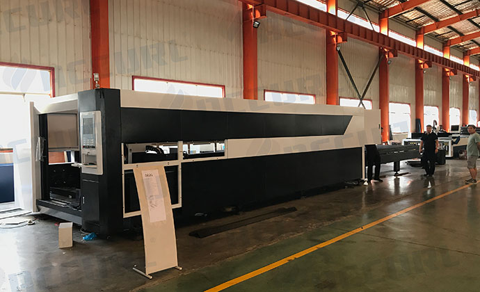 Machine CNC de découpe par laser IPG à fibre de forte puissance pour métal– 6KW